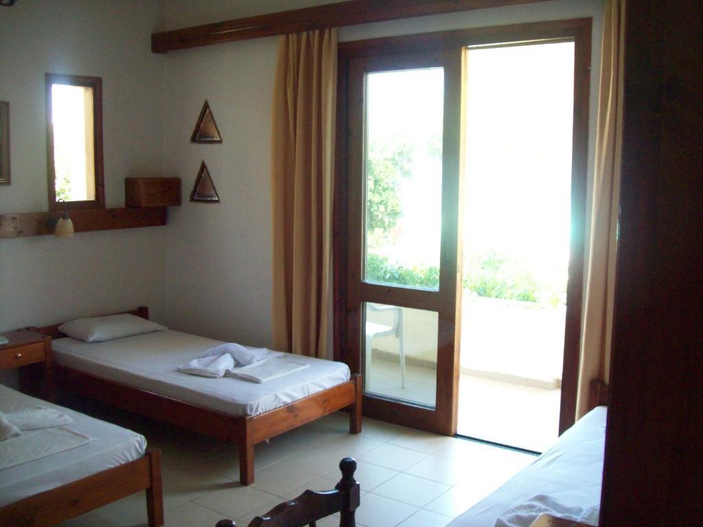 Kato Stalos Beach Exterior photo